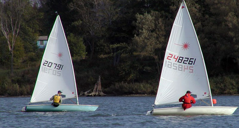 Tight Racing in the Laser Fleet