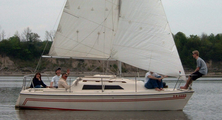 Cruising Before the Commodore's Sailpast